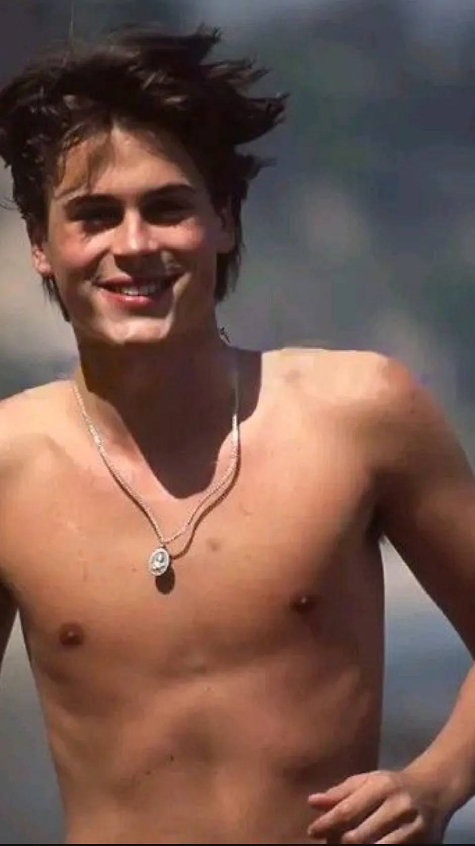 ai character: Sodapop Curtis  background