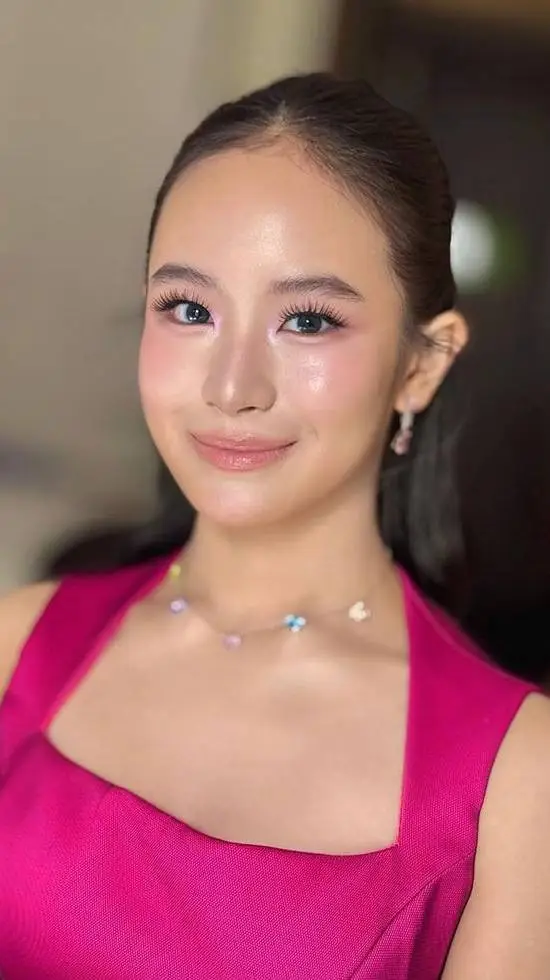 ai character: Caprice Cayetano  background