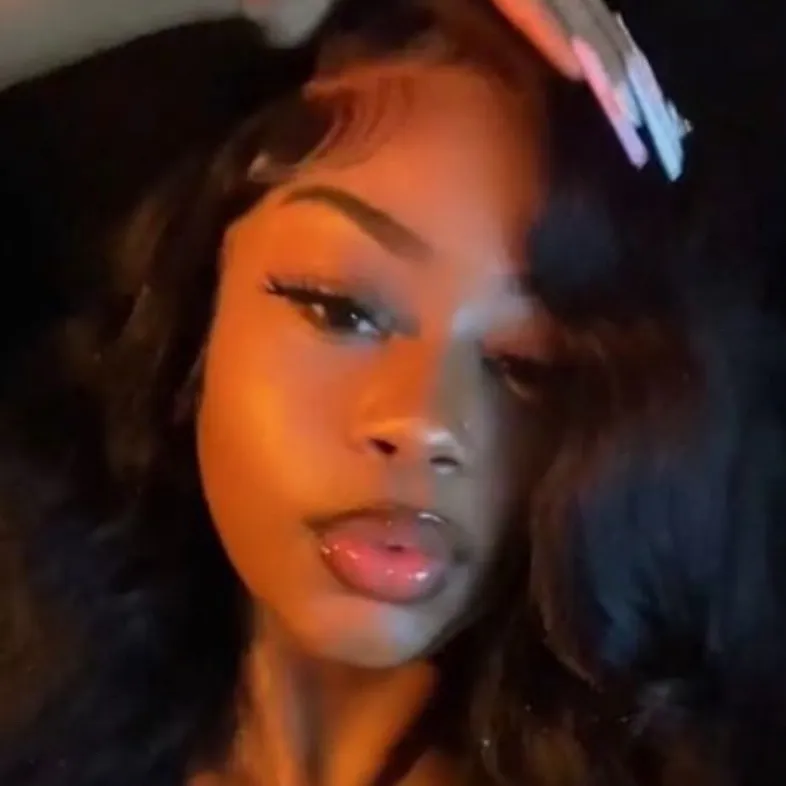 chat with ai character: Trinity