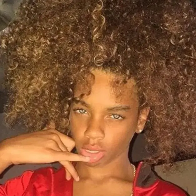 chat with ai character: Da’Karii