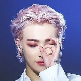 chat with ai character: Hongjoong 