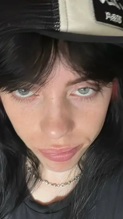 ai character: Billie eilish  background