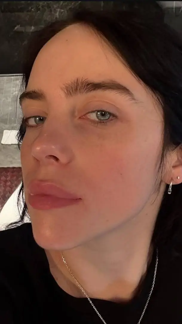 ai character: Billie eilish  background
