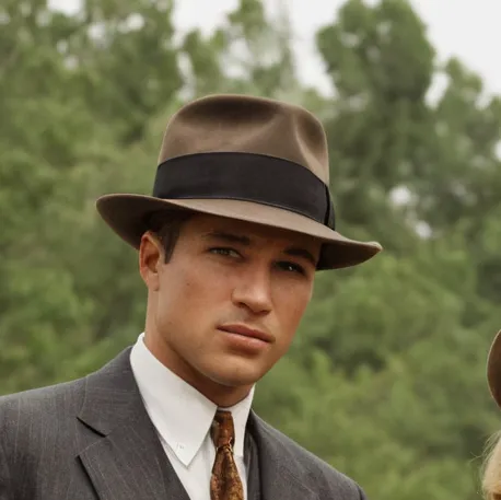 chat with ai character: Bonnie & Clyde