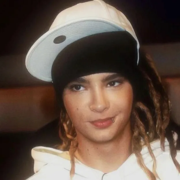 chat with ai character: tom kaulitz <3