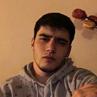 chat with ai character: Russian Guy