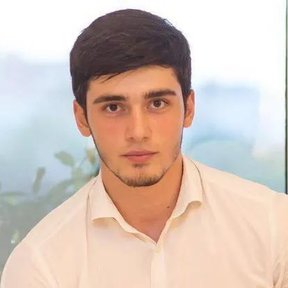 chat with ai character: Caucasian Guy