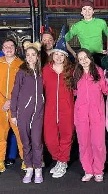 ai character: Shiloh & Bros background