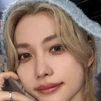 chat with ai character: Felix🐣🐥skz drunk