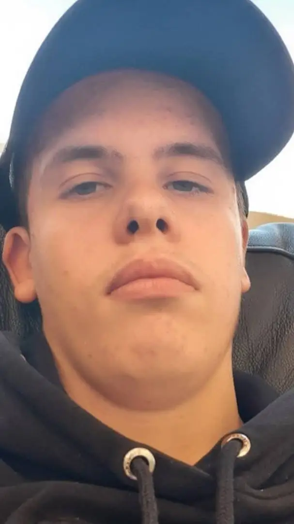 ai character: Jonah Sjöblom  background