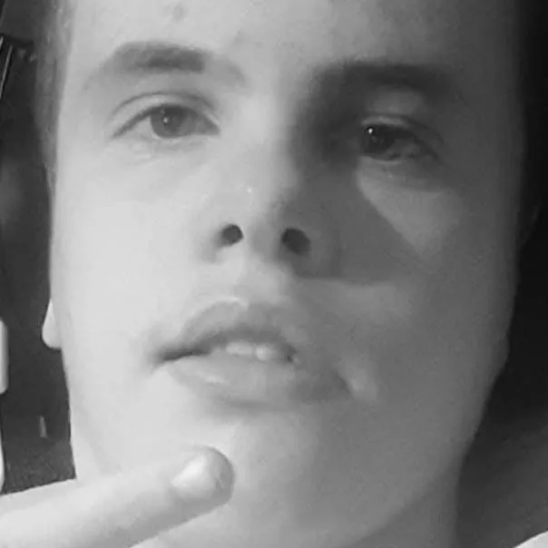 chat with ai character: Jonah Sjöblom 