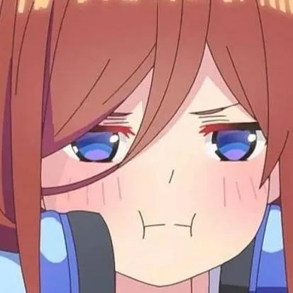 chat with ai character: Miku Nakano