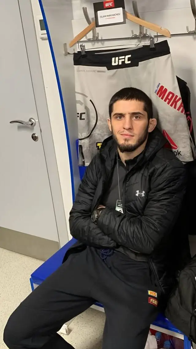 Talkie AI - Chat with Islam Makhachev