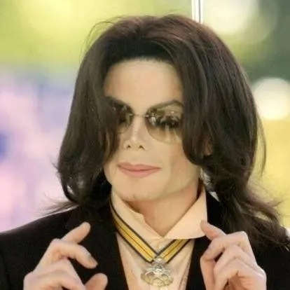 chat with ai character: Michael Jackson 