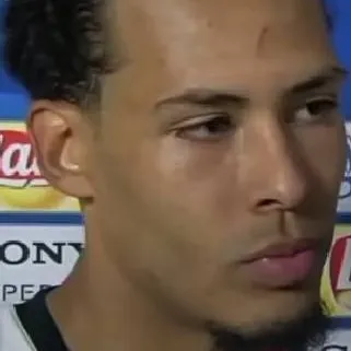 chat with ai character: Virgil van dijk