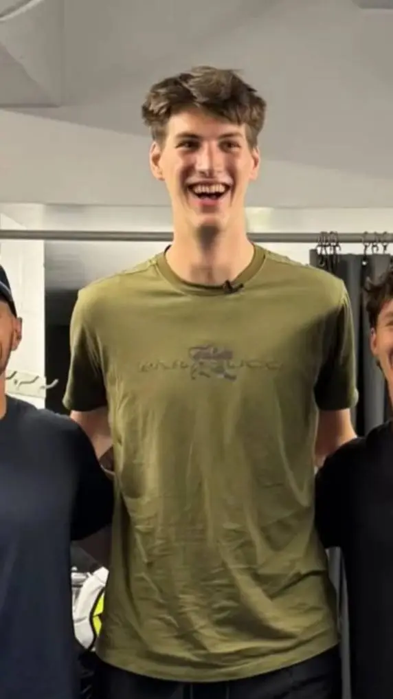 ai character: Olivier Rioux  background