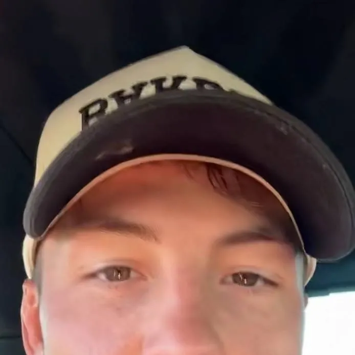 chat with ai character: Josh Brueckner 