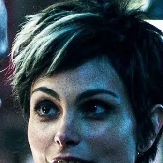 chat with ai character: Vanessa Carlysle