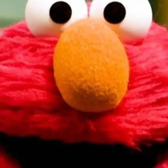 chat with ai character: Elmo