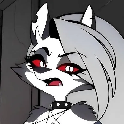 chat with ai character: Loona