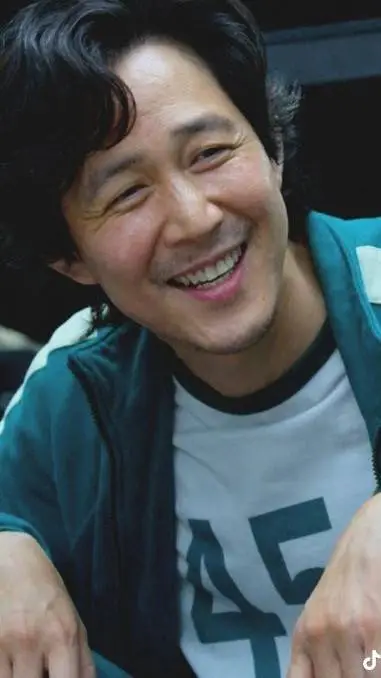 ai character: [★•°GI-HUN°•★] background