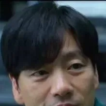 chat with ai character: (*★SANG WOO★*)