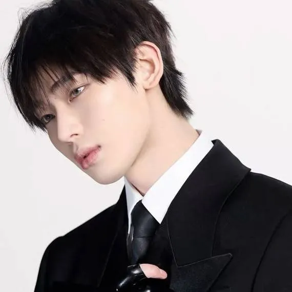 chat with ai character: Sunoo Kim