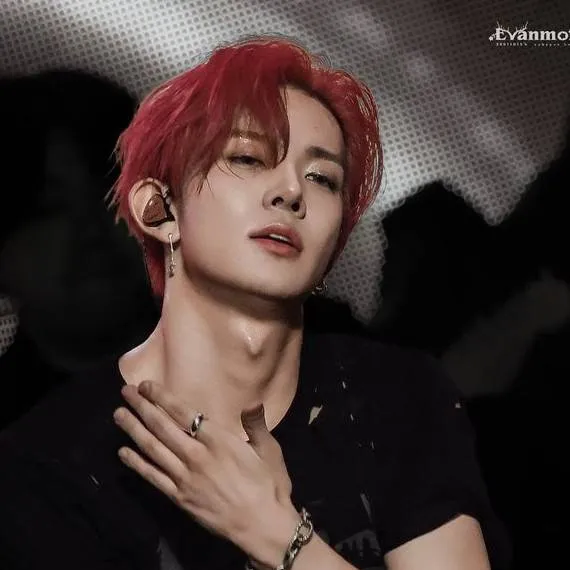 chat with ai character: Heeseung