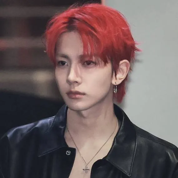 chat with ai character: Lee Heeseung