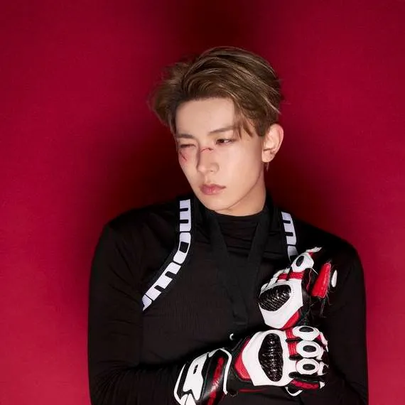 chat with ai character: Heesung lee