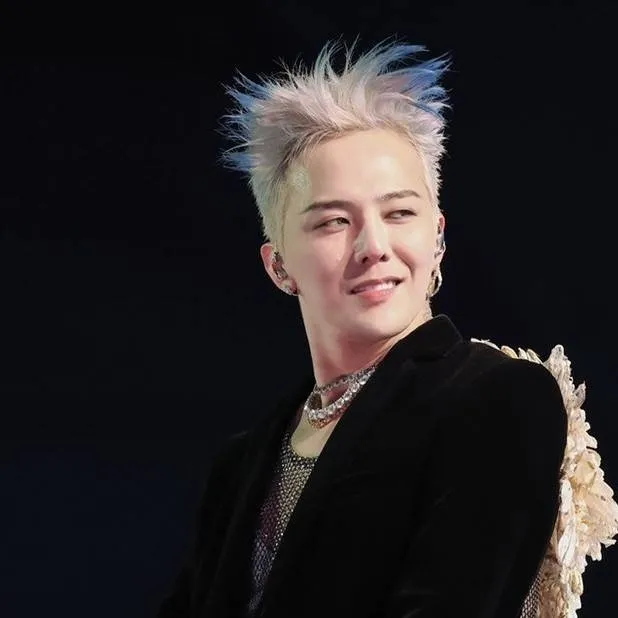 chat with ai character: GDragon 