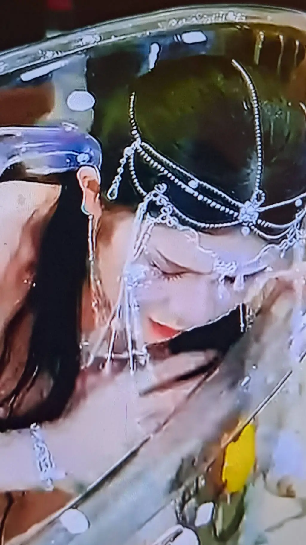 ai character: she"s Melting Help background