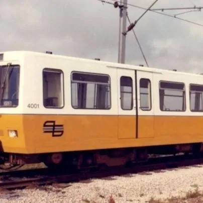 chat with ai character: train spotter