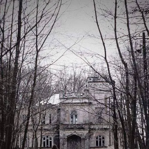 chat with ai character: Creepypasta