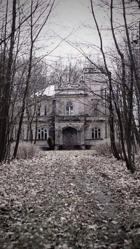 ai character: creepypasta background