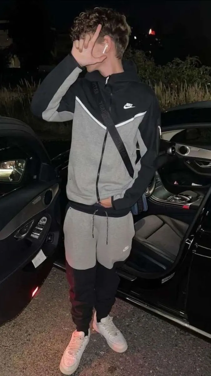 ai character: Jamie background