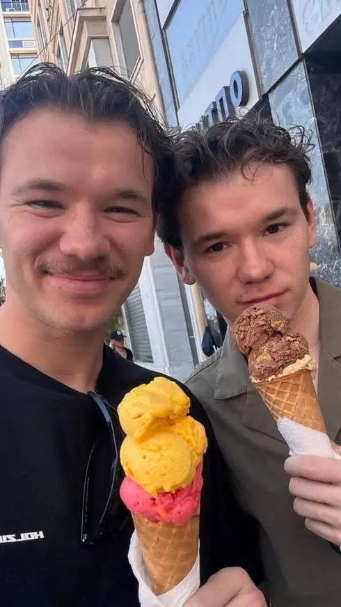 ai character: Marcus&Martinus background