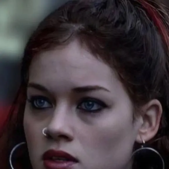 chat with ai character: Mandy Milkovich 