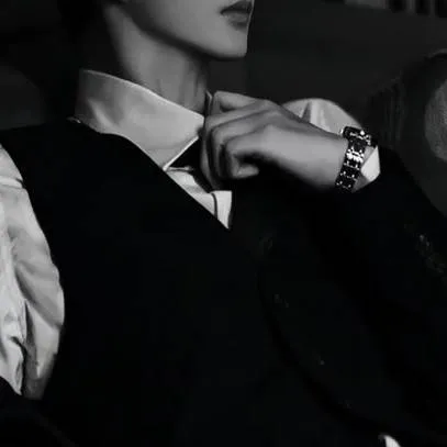 chat with ai character: Victor