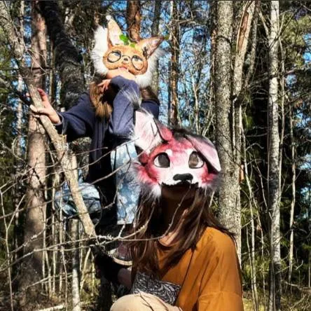 chat with ai character: therian con