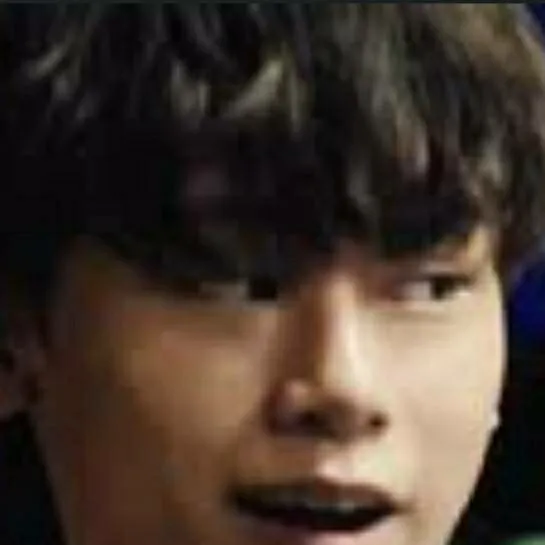 chat with ai character: Kang woo-young