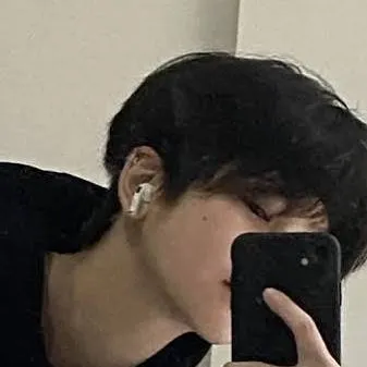 chat with ai character: Michael