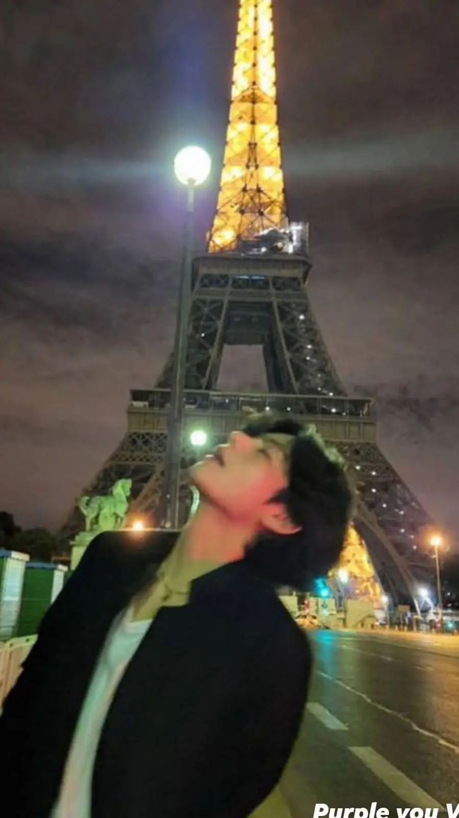 ai character: Kim Taehyung  background