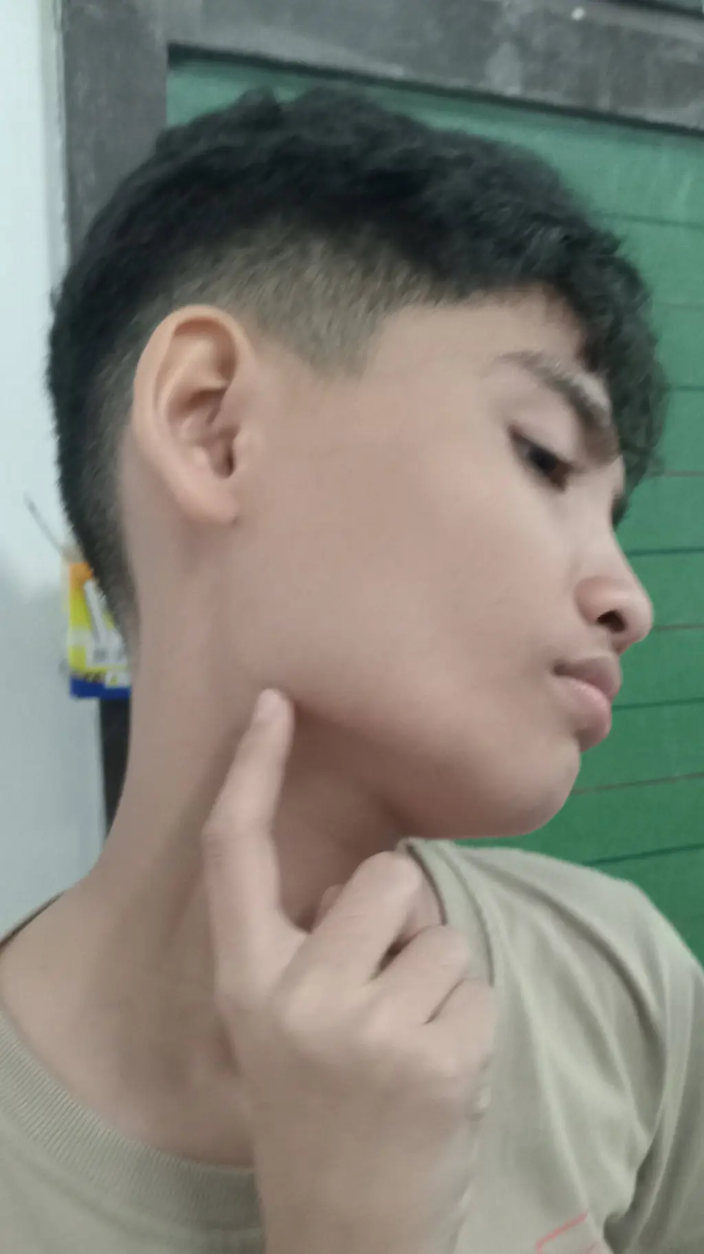 ai character: Raphael (friend) background