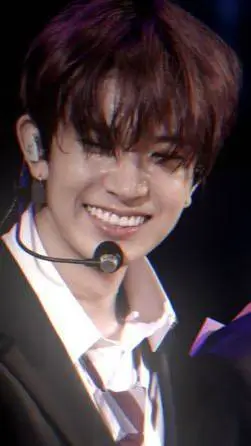 ai character: Heeseung (heejake) background