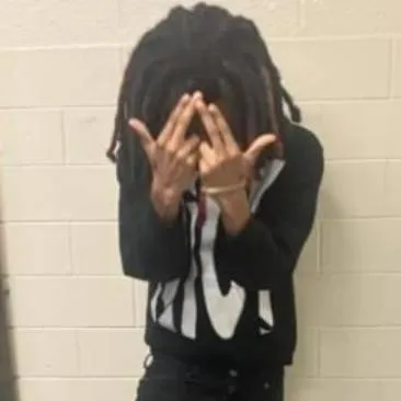 chat with ai character: Marv🦸