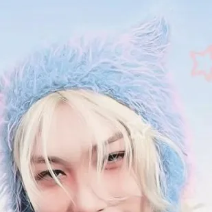 chat with ai character: Skz vrs soccerkids
