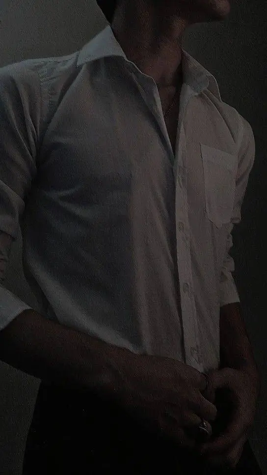 ai character: Iwan background