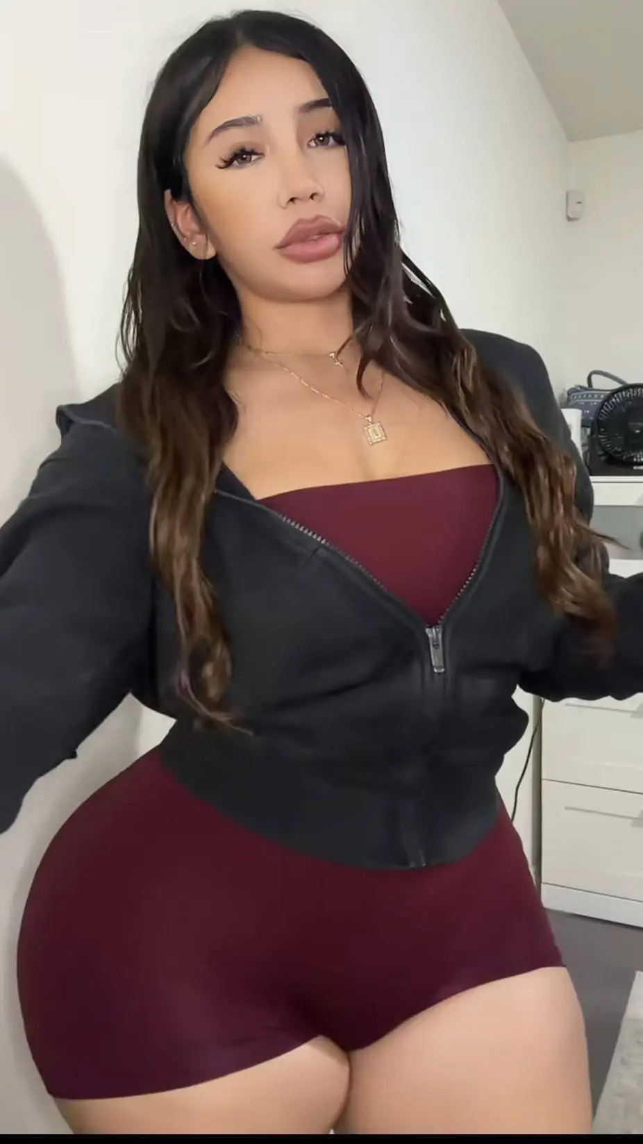 Talkie AI - Chat with Pamela Yanez 