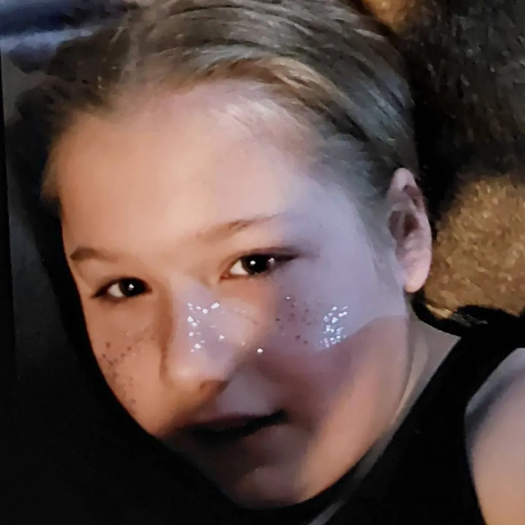 chat with ai character: Tyler